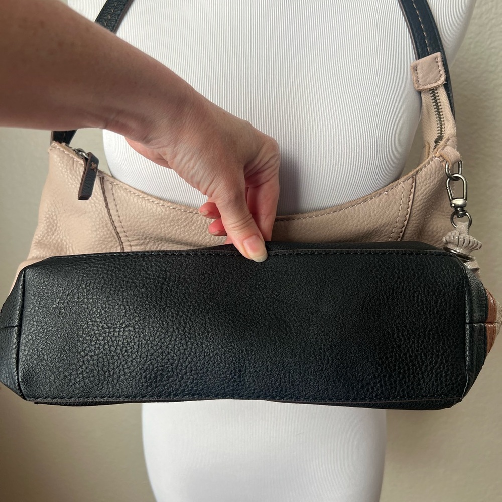 The Sak Black and Tan Hobo Bag - Picture 3 of 7